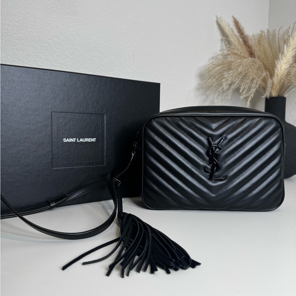 Authentic YSL Saint Laurent Monogram Monochrome Lou Camera Bag Black - Picture 2 of 4